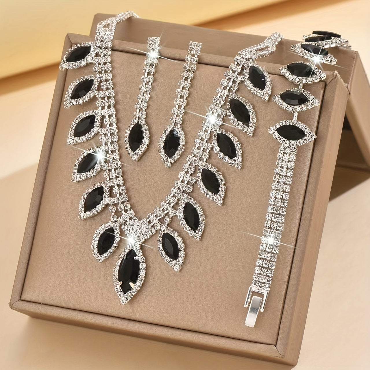 Elegant Bridal Wedding Jewelry Set, Rhinestone Heart Theme, Synthetic February Birthstone, Minimalist Style, 1 Necklace, 1 Pair Of Earrings, 1 Bracelet, Party And Wedding Accessories, Ramadan Gifts, Suitable For All Seasons
