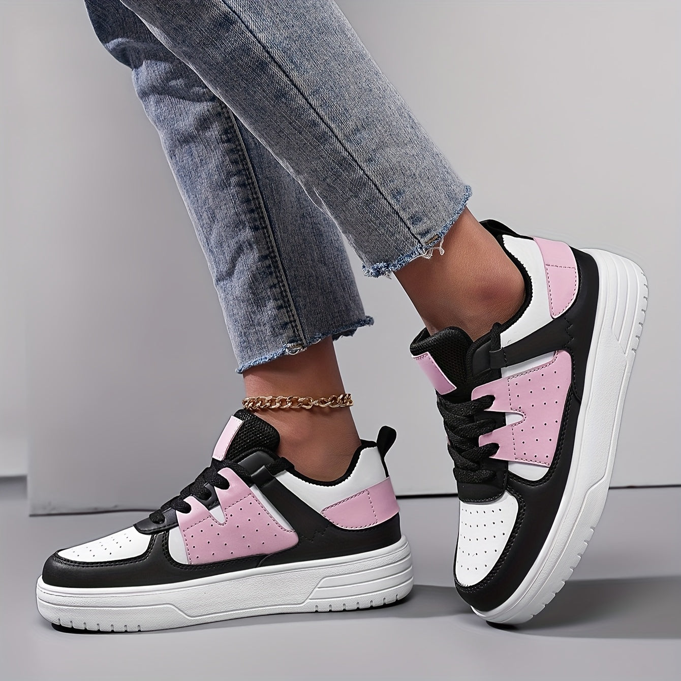 Women's Breathable Mesh Sneakers - Lightweight & Non-Slip Walking Shoes with EVA Sole, Casual Lace-Up Low Tops in Black/White/Pink, Perfect for All Seasons