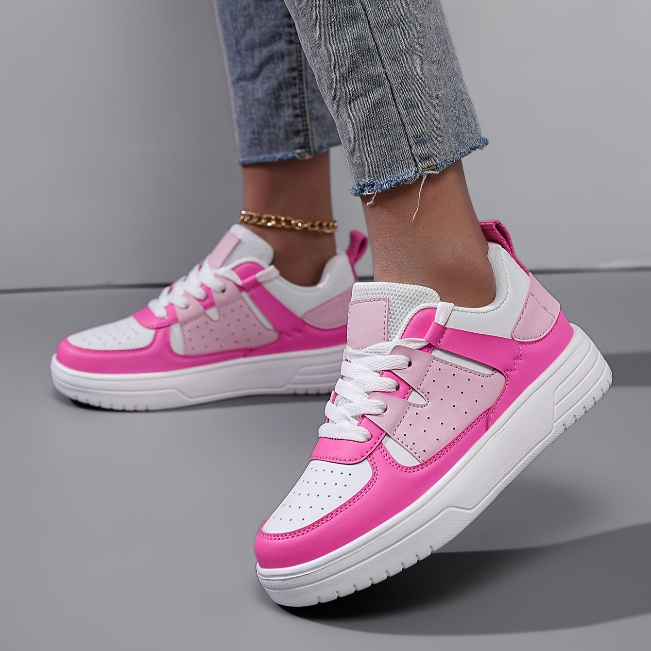 Womens Sneakers Slip On Walking Tennis Shoes, Breathable Running Shoes Lightweight Mesh Gym Shoes, Casual Non Slip Workout Shoes