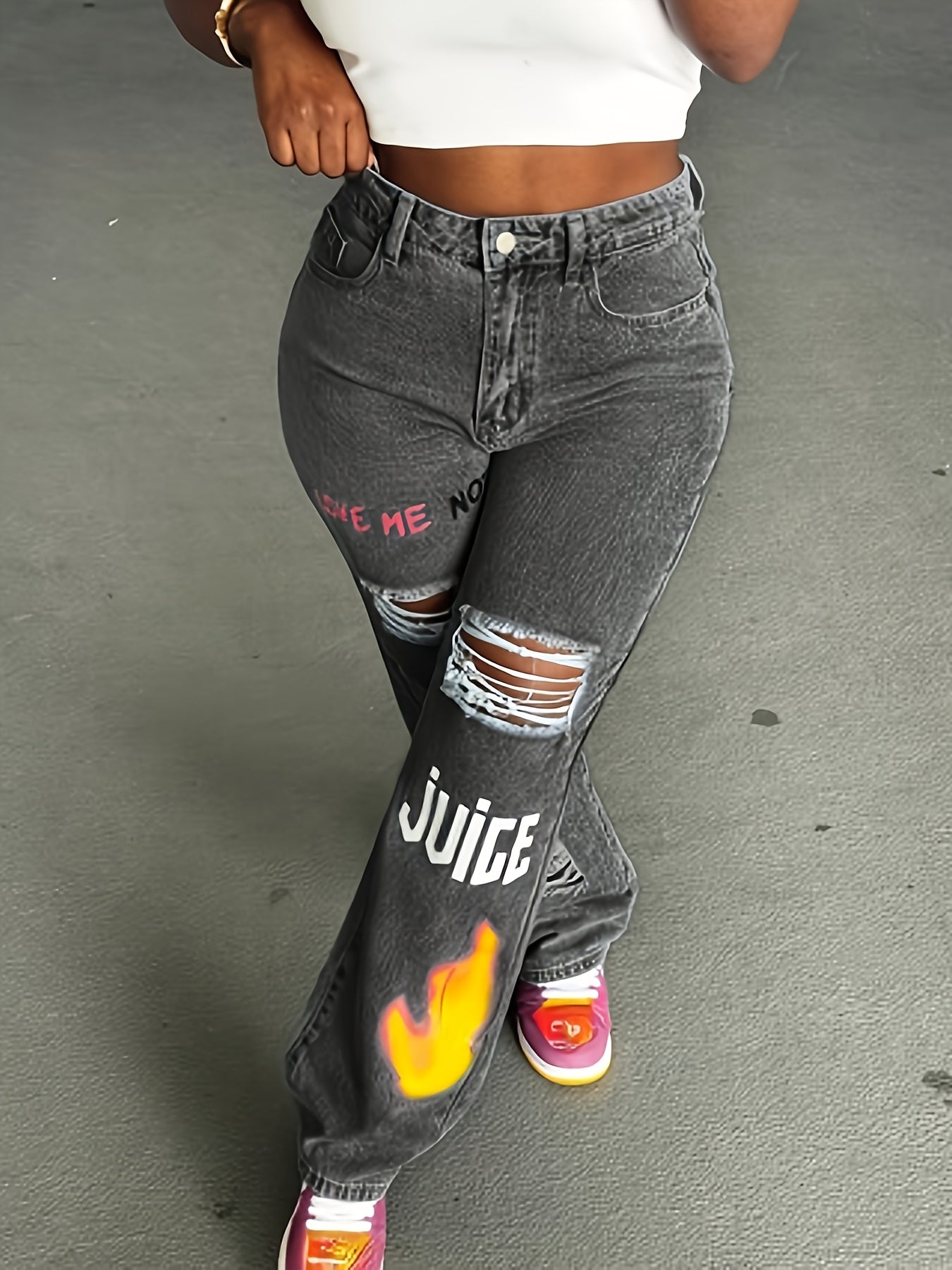 Women's American Retro Jeans - Embroidered "LOVE ME NOT" Butterfly & Flame Design, Straight-Leg Loose Fit Wide-Leg Pants with Button Detail, Machine Washable Casual Summer Pants