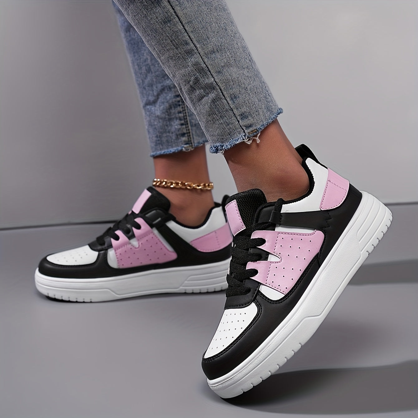 Women's Breathable Mesh Sneakers - Lightweight & Non-Slip Walking Shoes with EVA Sole, Casual Lace-Up Low Tops in Black/White/Pink, Perfect for All Seasons