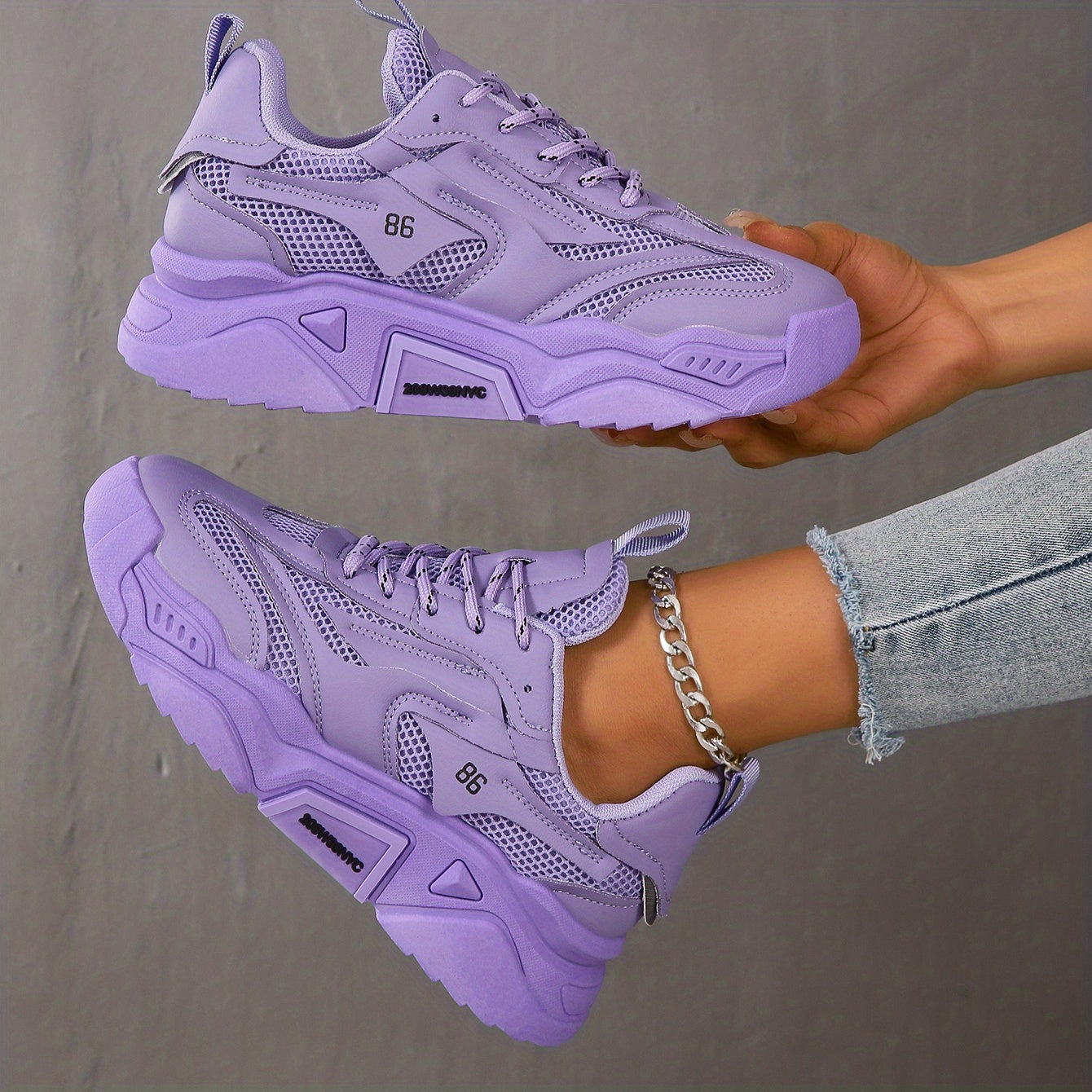 Breathable Soft Sole Women'S Solid Color Minimalist Sneakers, Lace Up Versatile Low-top Daily Shoes