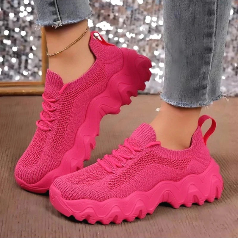 Women's Casual Shoes Summer Breathable Mesh Soled Fashionable Shoes Lightweight Breathable Walking Badminton Sneakers Women