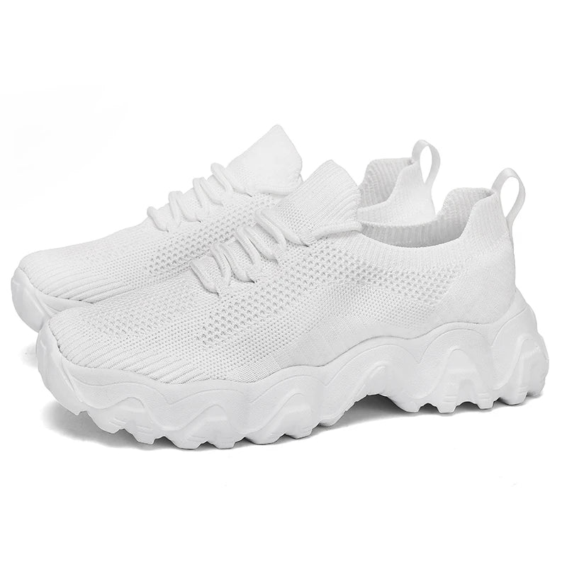 Women's Casual Shoes Summer Breathable Mesh Soled Fashionable Shoes Lightweight Breathable Walking Badminton Sneakers Women