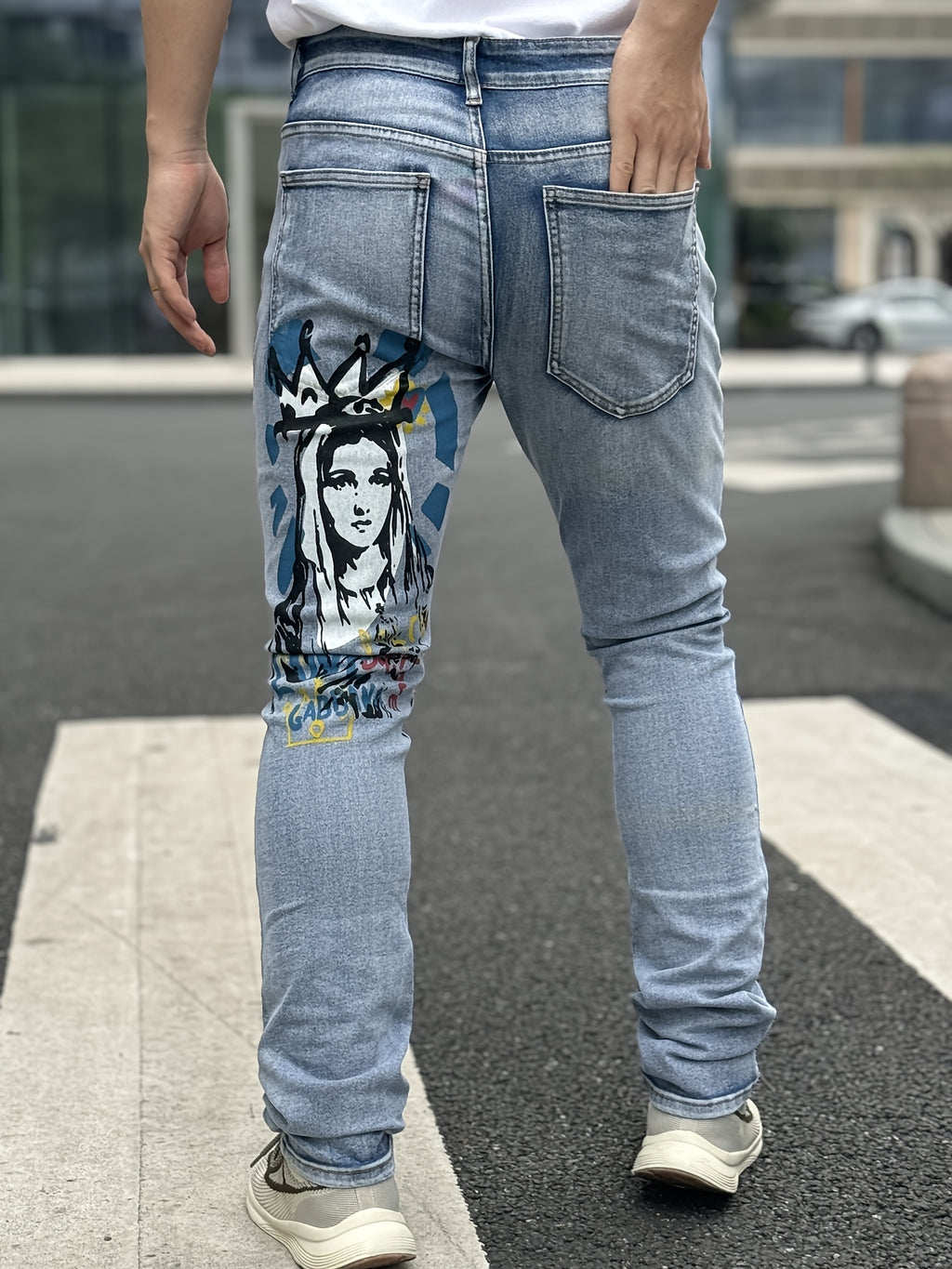 Men's Slim-Fit Stretch Jeans with Skull & Flame Print – Trendy 3D Ripped Denim, Street Style for All Seasons, Distressed Blue Jeans with Bold Black Skull Design, Comfortable Cotton Blend, Perfect for Young Men
